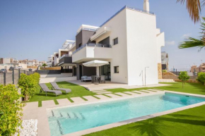 Casa Único La Luna with a private heated pool by KEYCITA